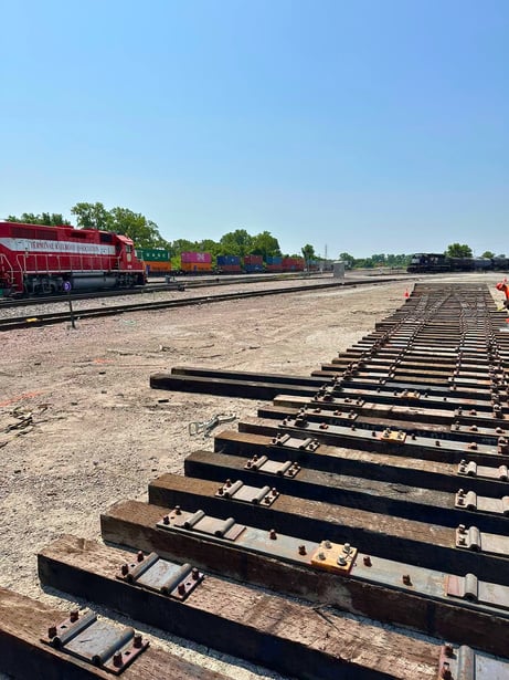 rail construction repair railroad derailment m&k STL st. louis midwest MSA transit turnouts